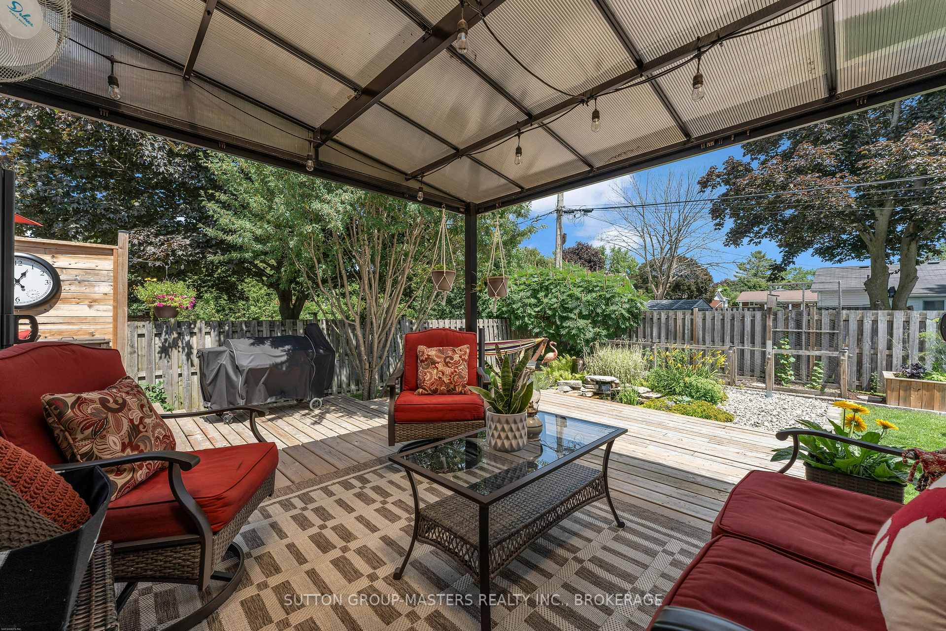 Photo 35 of 11 Chesterfield Drive, Loyalist, Amherstview — HOMEH