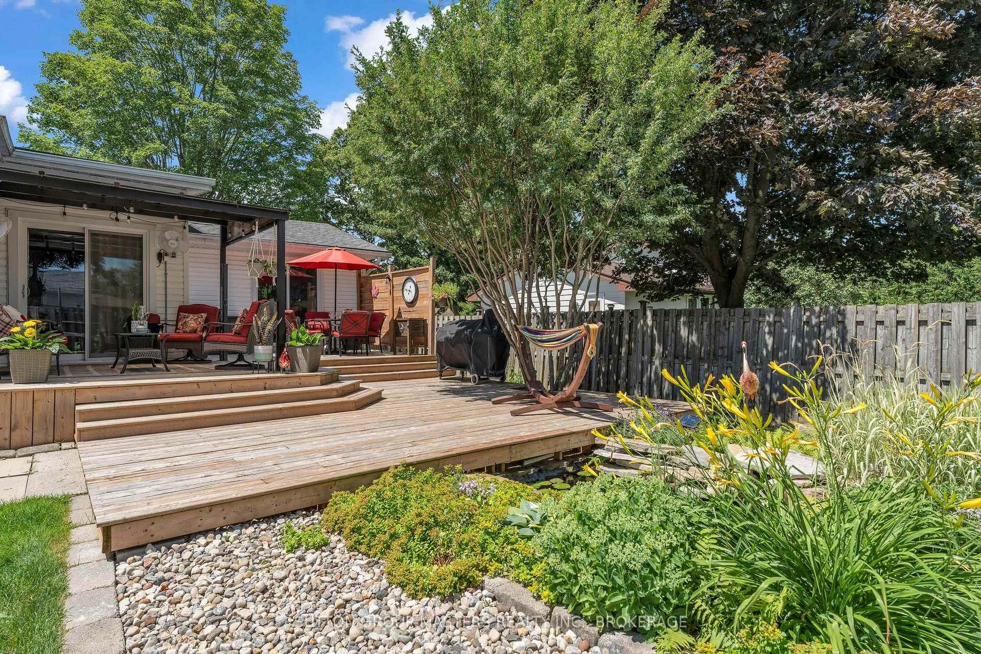 Photo 38 of 11 Chesterfield Drive, Loyalist, Amherstview — HOMEH