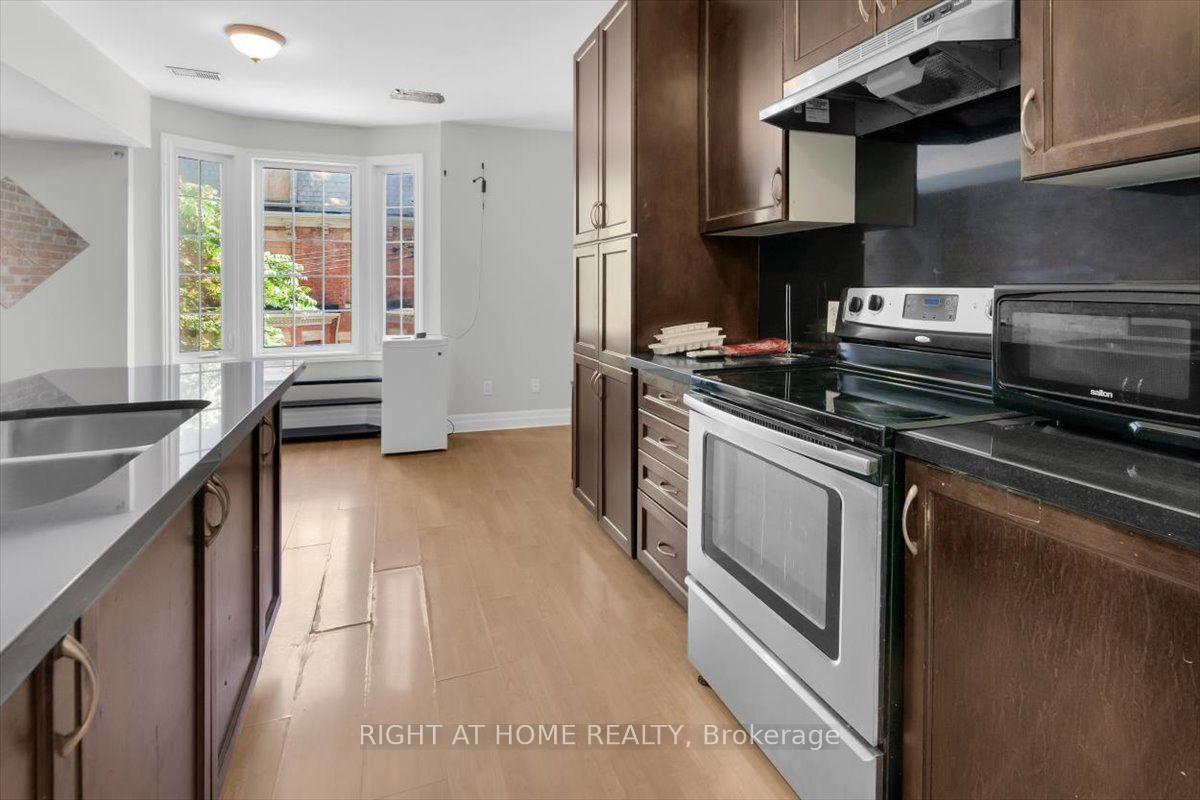 Photo 8 of Unit 2nd & 3rd Floor, 182 Mutual Street, Toronto, Church-Yonge Corridor — HOMEH