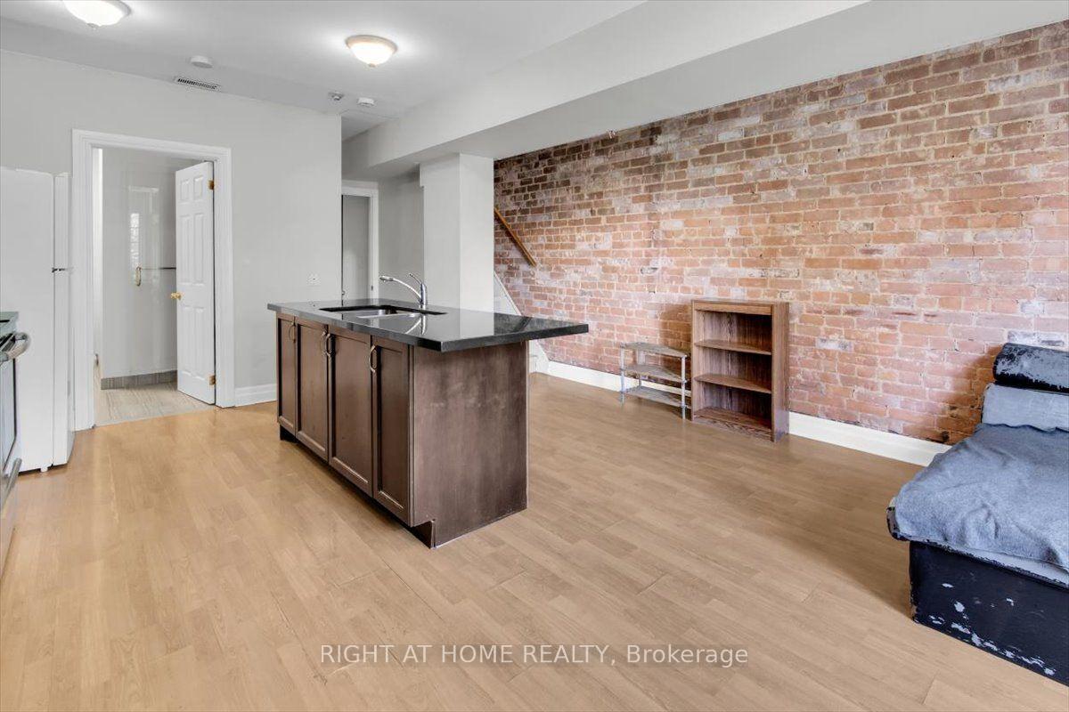 Photo 10 of Unit 2nd & 3rd Floor, 182 Mutual Street, Toronto, Church-Yonge Corridor — HOMEH