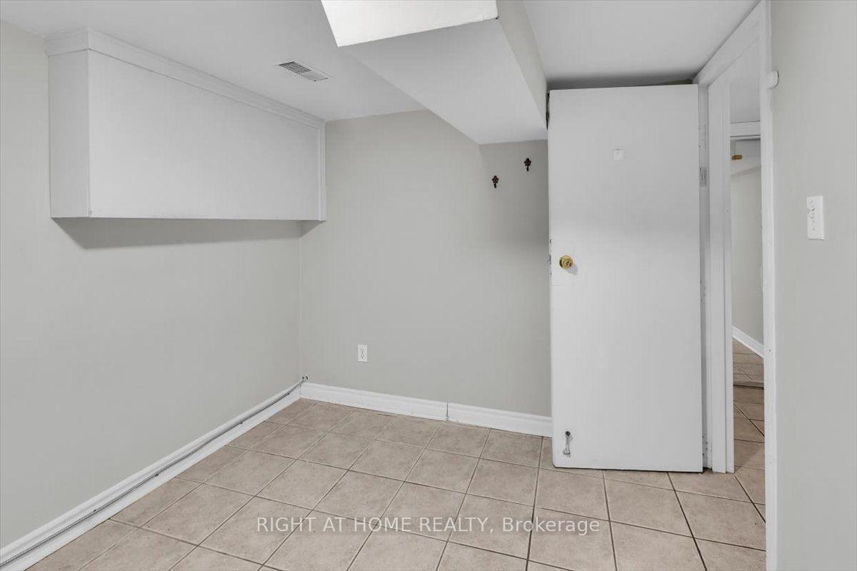 Photo 20 of Unit Main & Lower, 182 Mutual Street, Toronto, Church-Yonge Corridor — HOMEH