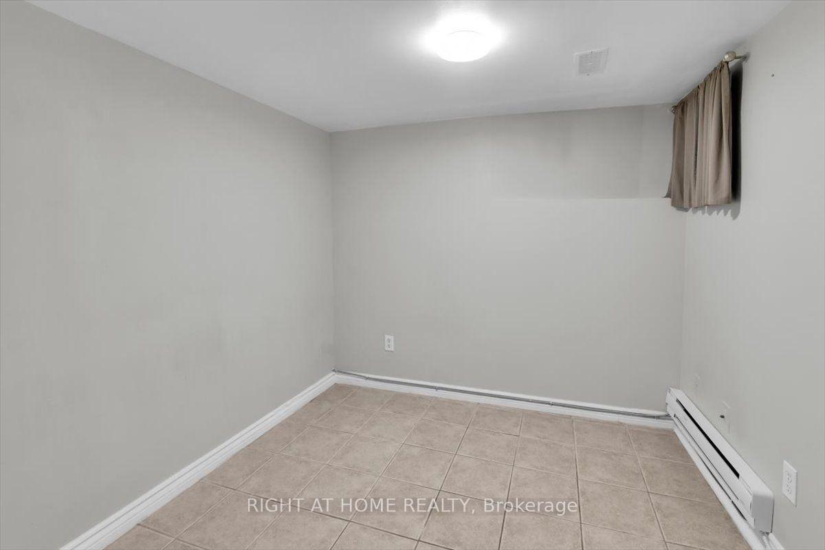 Photo 22 of Unit Main & Lower, 182 Mutual Street, Toronto, Church-Yonge Corridor — HOMEH