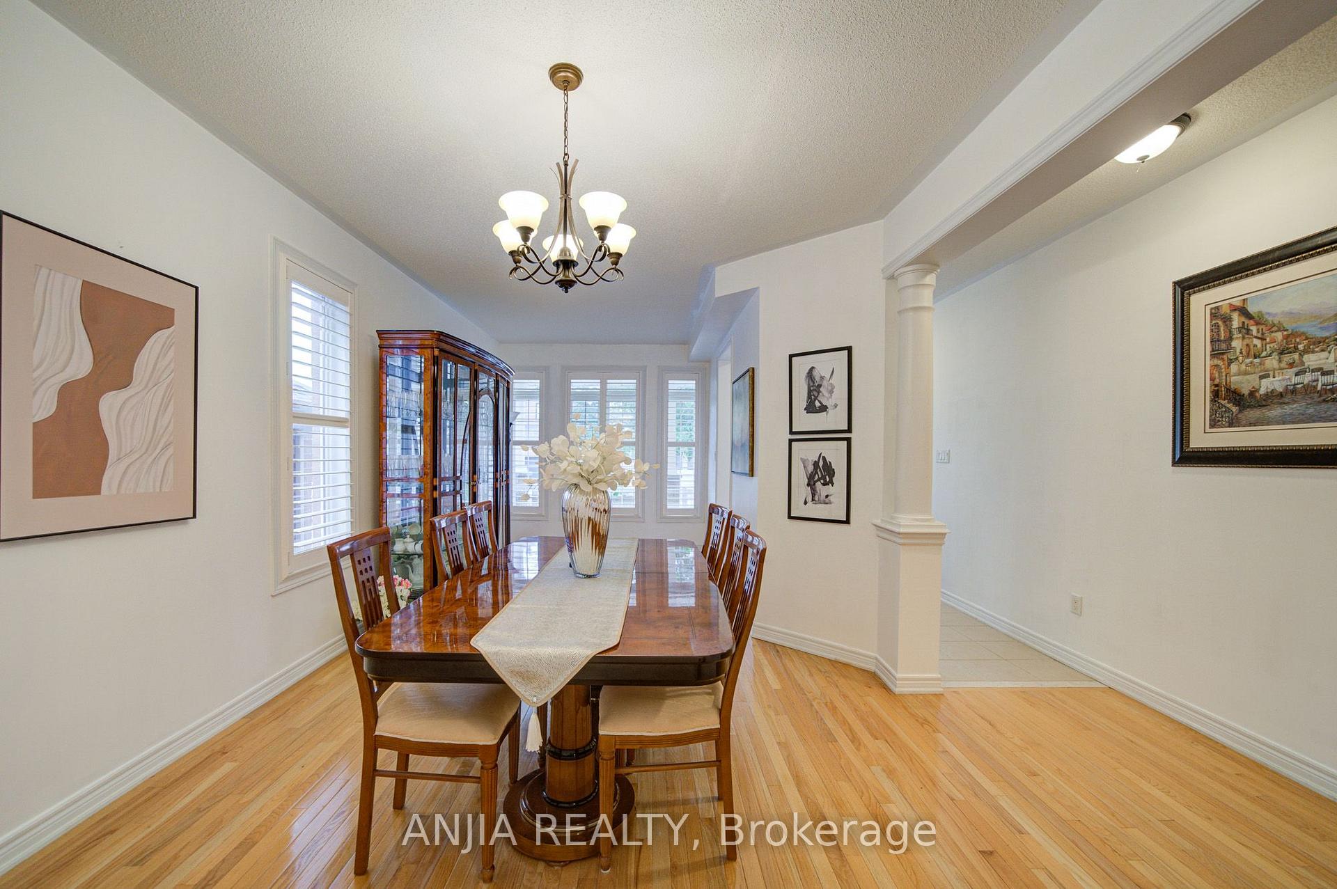 Photo 5 of 20 Appleview Road, Markham, Greensborough — HOMEH