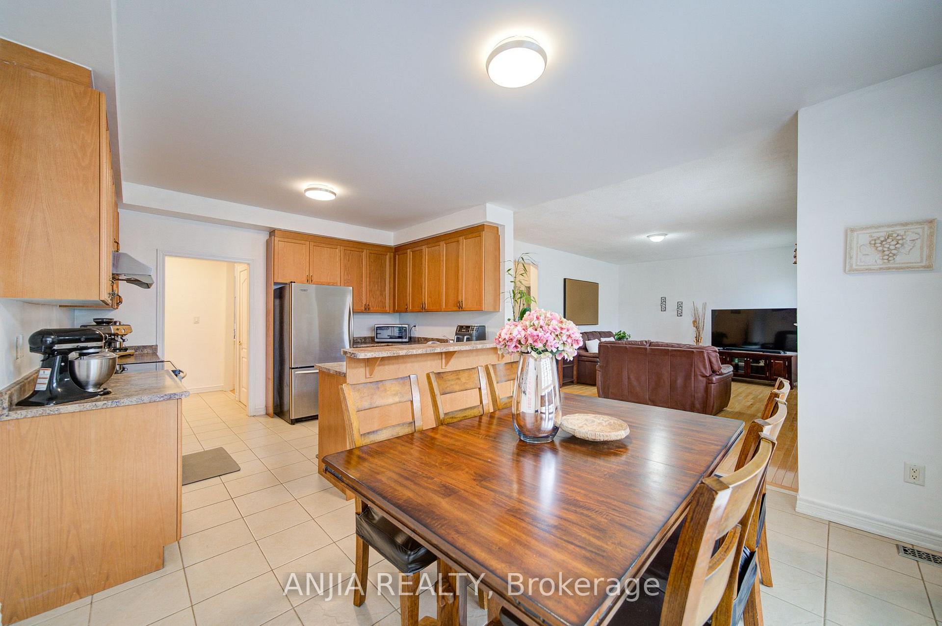 Photo 15 of 20 Appleview Road, Markham, Greensborough — HOMEH