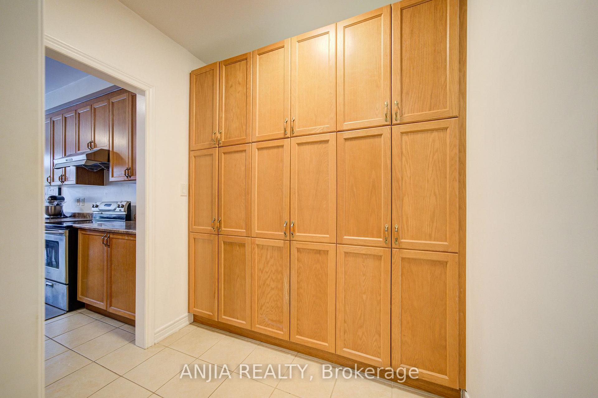 Photo 17 of 20 Appleview Road, Markham, Greensborough — HOMEH