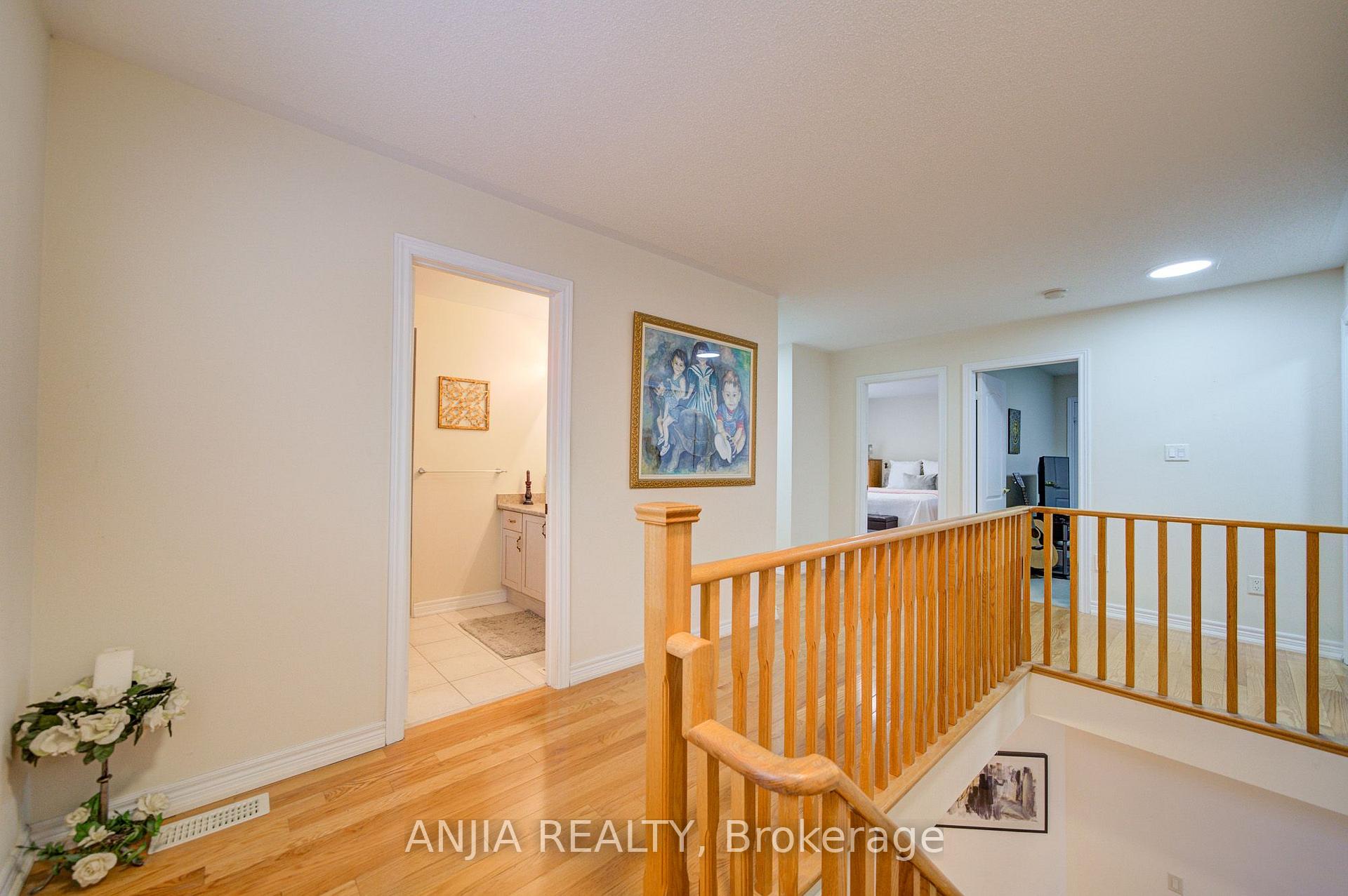 Photo 18 of 20 Appleview Road, Markham, Greensborough — HOMEH