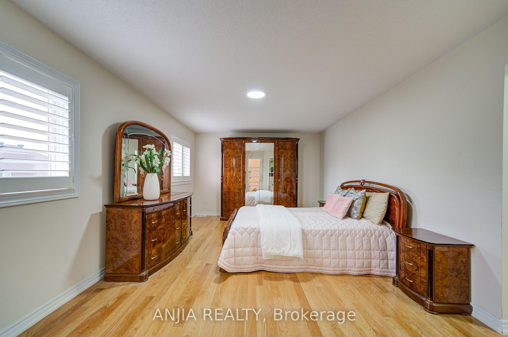 Photo 22 of 20 Appleview Road, Markham, Greensborough — HOMEH