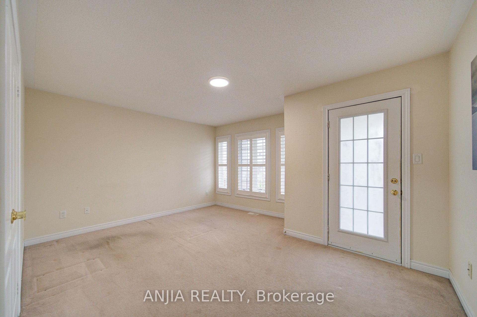 Photo 32 of 20 Appleview Road, Markham, Greensborough — HOMEH