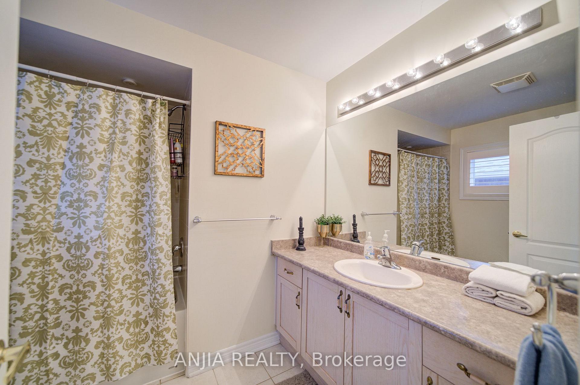 Photo 35 of 20 Appleview Road, Markham, Greensborough — HOMEH