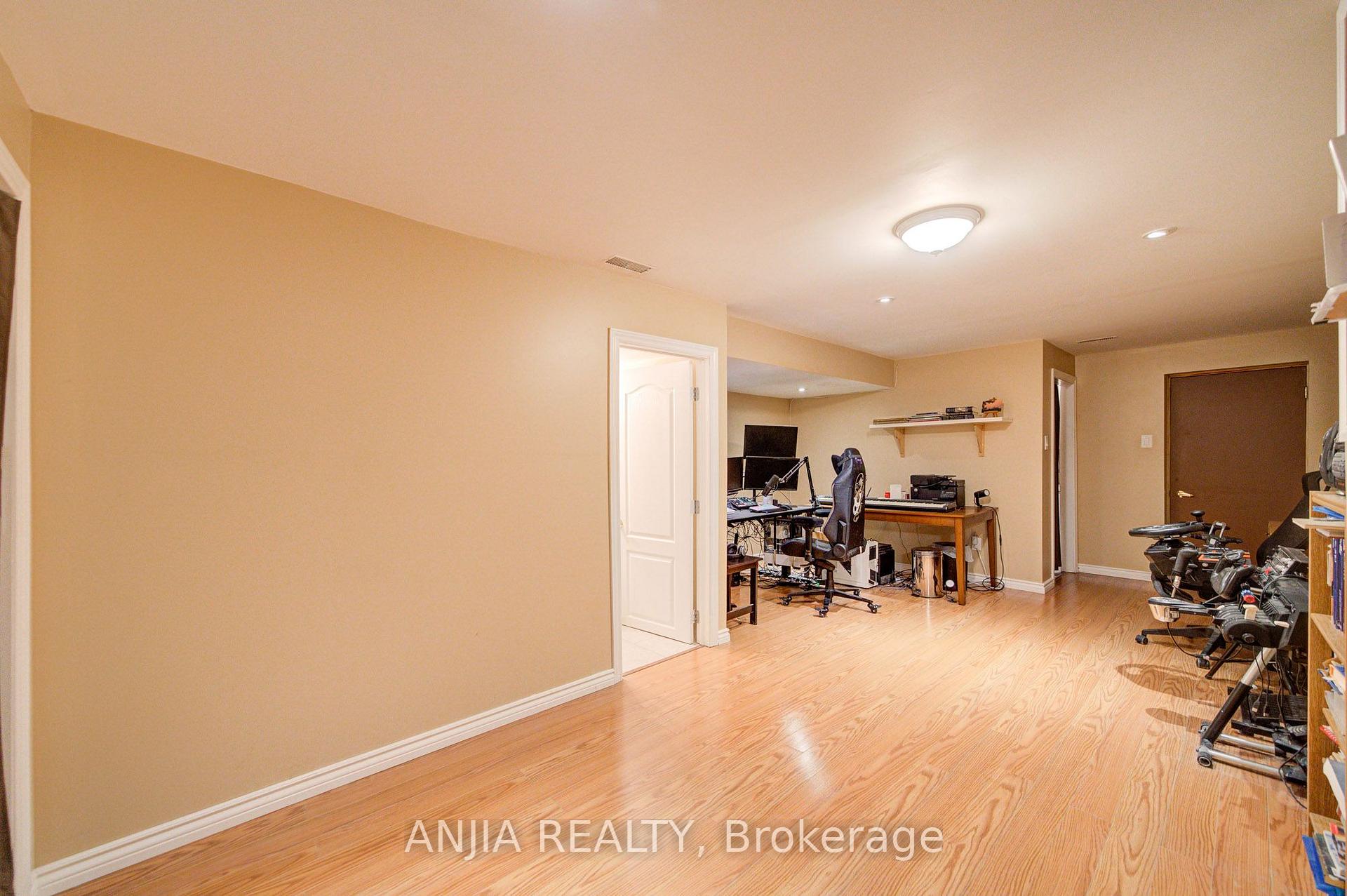 Photo 41 of 20 Appleview Road, Markham, Greensborough — HOMEH