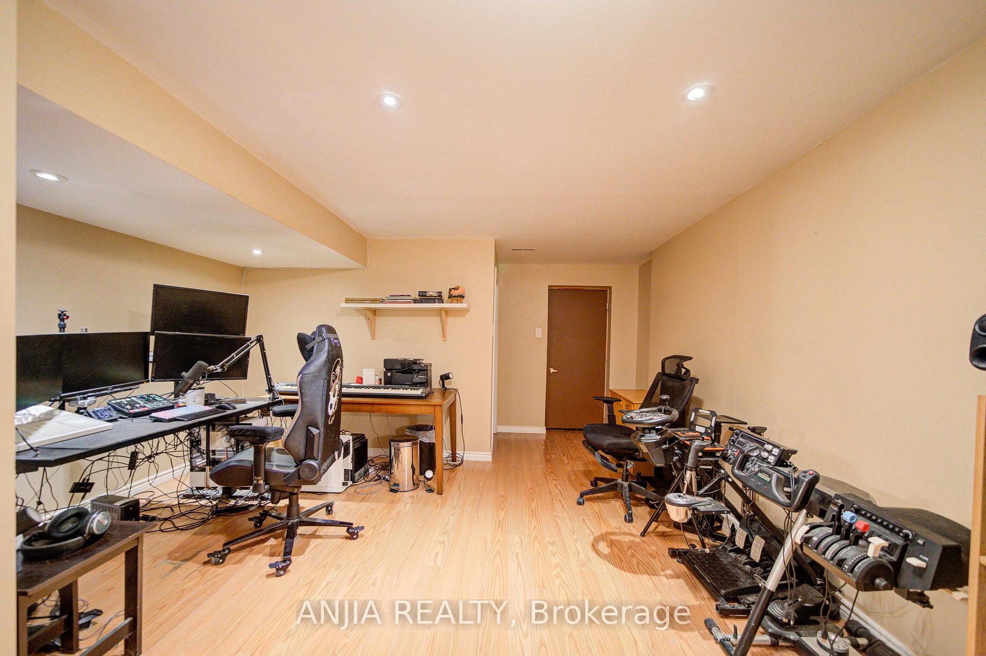 Photo 42 of 20 Appleview Road, Markham, Greensborough — HOMEH