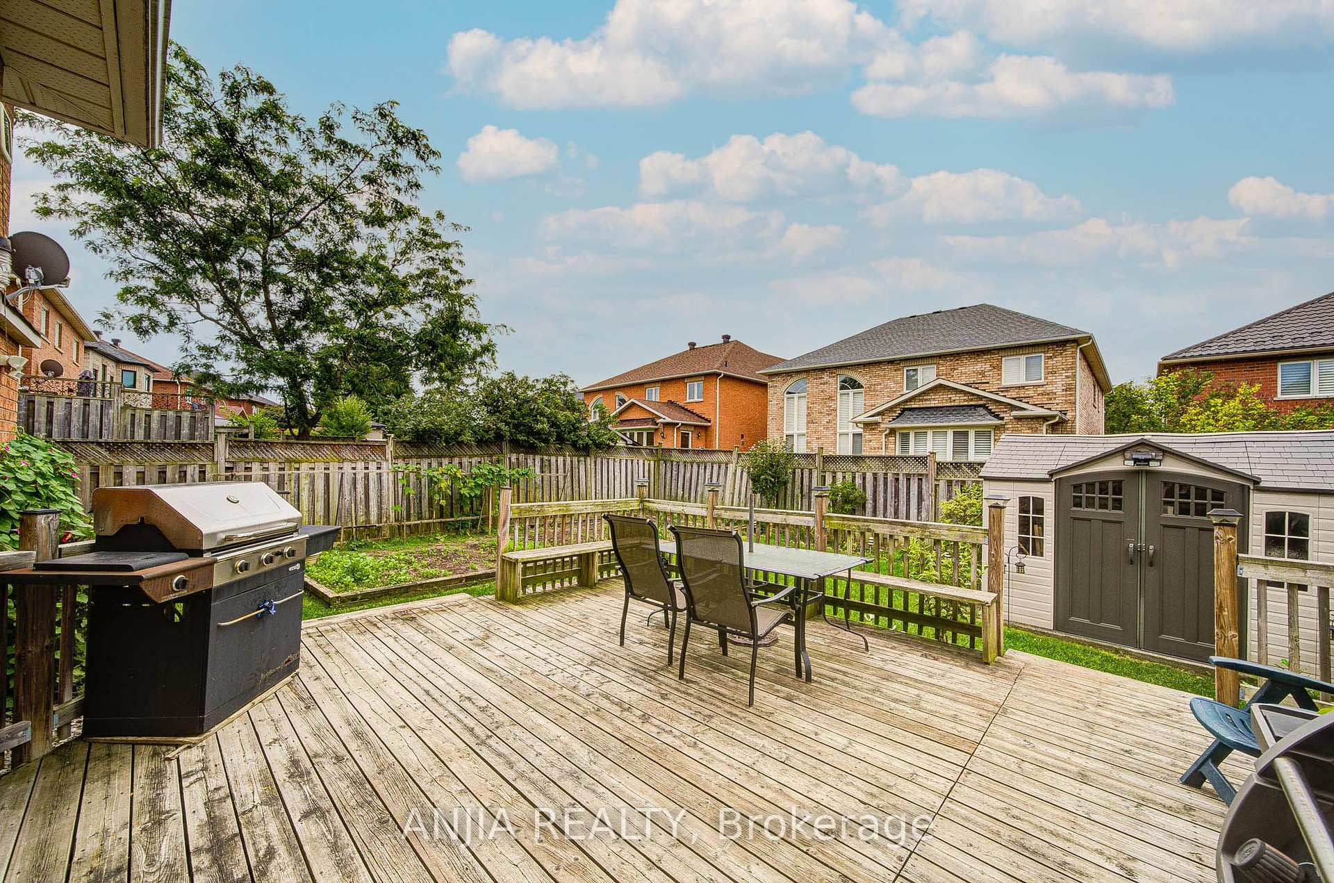 Photo 44 of 20 Appleview Road, Markham, Greensborough — HOMEH