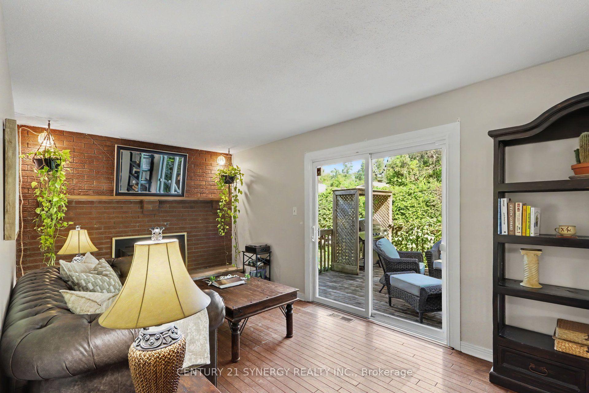 Photo 13 of 21 Alder Crescent, Ottawa, Blackburn Hamlet — HOMEH