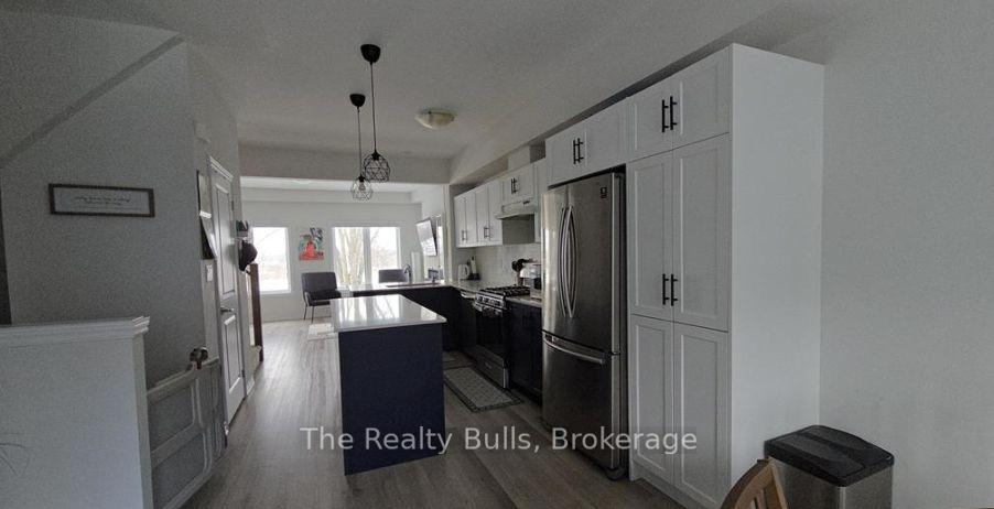 Photo 3 of Unit 21, 124 Compass Trail, Cambridge, Silver Heights — HOMEH