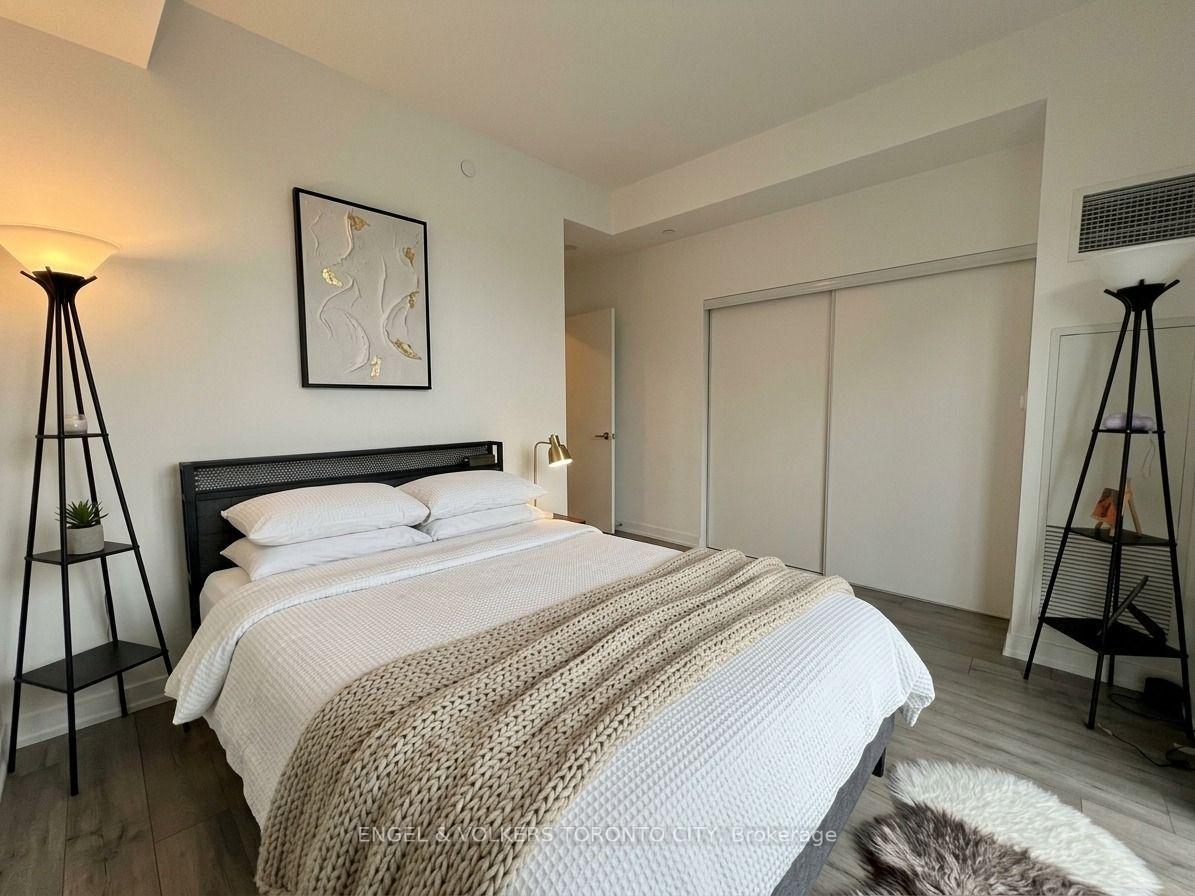 Photo 9 of Unit 604, 47 Mutual Street, Toronto, Church-Yonge Corridor — HOMEH