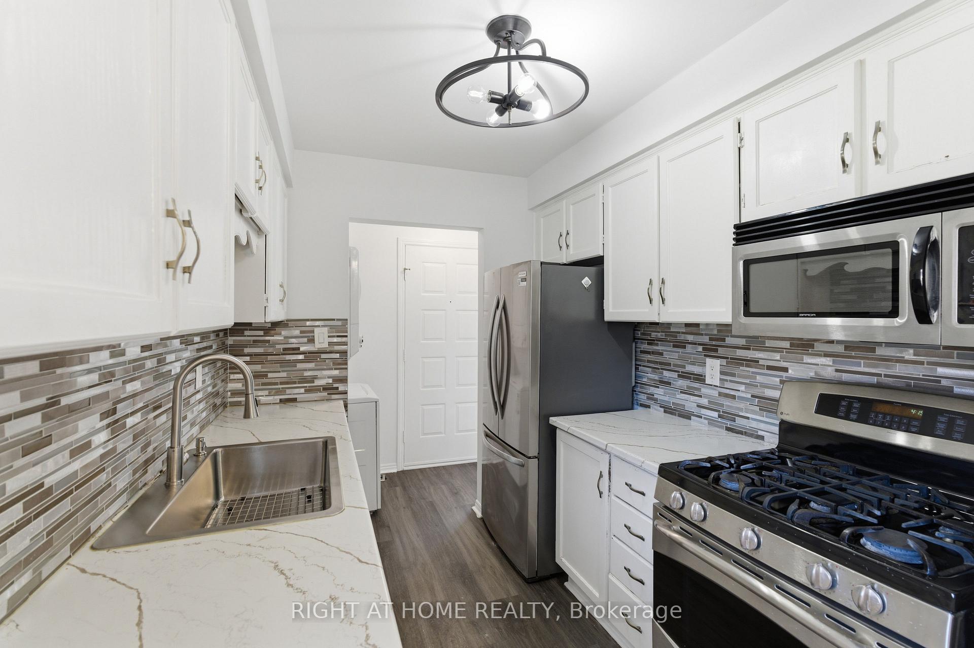 Photo 11 of 341 Rexford Drive, Hamilton, Randall — HOMEH