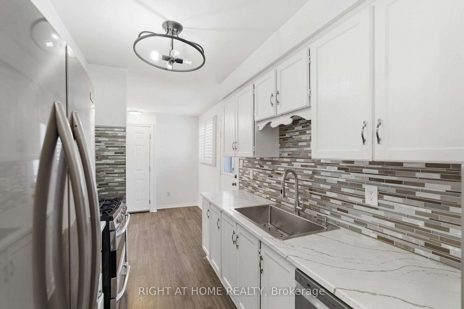 Photo 13 of 341 Rexford Drive, Hamilton, Randall — HOMEH