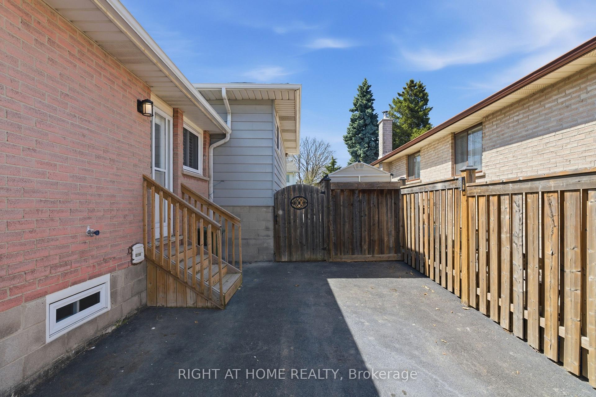 Photo 22 of 341 Rexford Drive, Hamilton, Randall — HOMEH