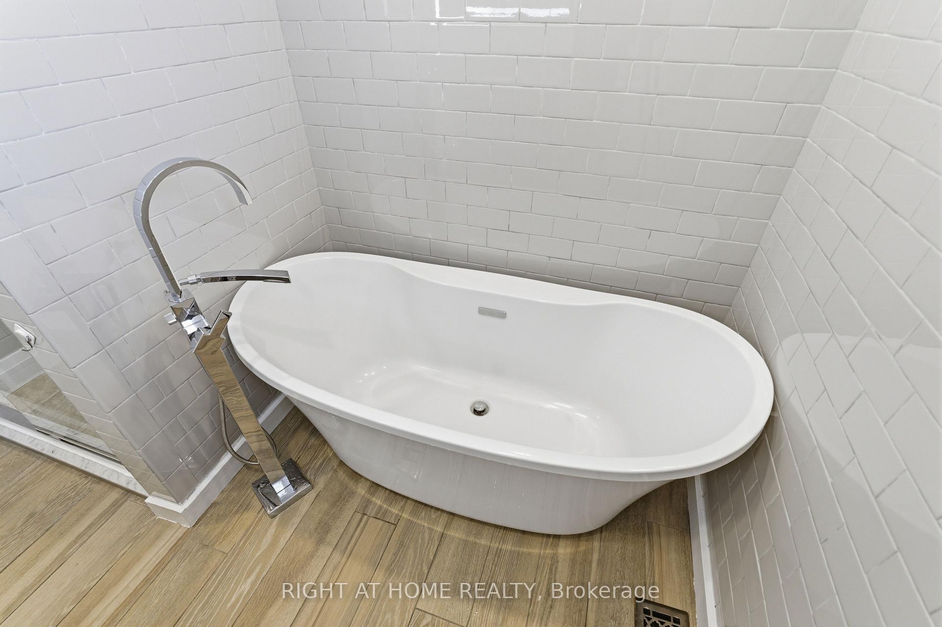 Photo 24 of 341 Rexford Drive, Hamilton, Randall — HOMEH