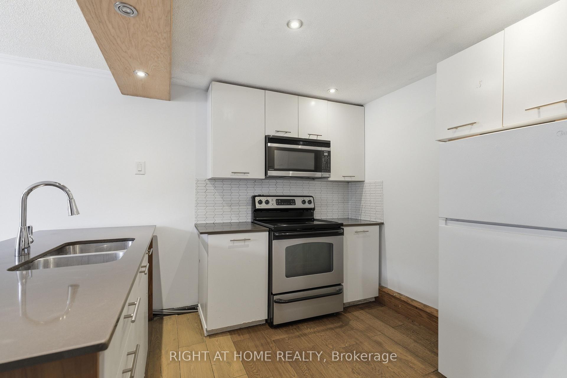 Photo 29 of 341 Rexford Drive, Hamilton, Randall — HOMEH