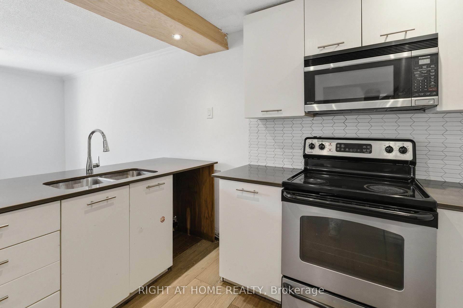 Photo 30 of 341 Rexford Drive, Hamilton, Randall — HOMEH