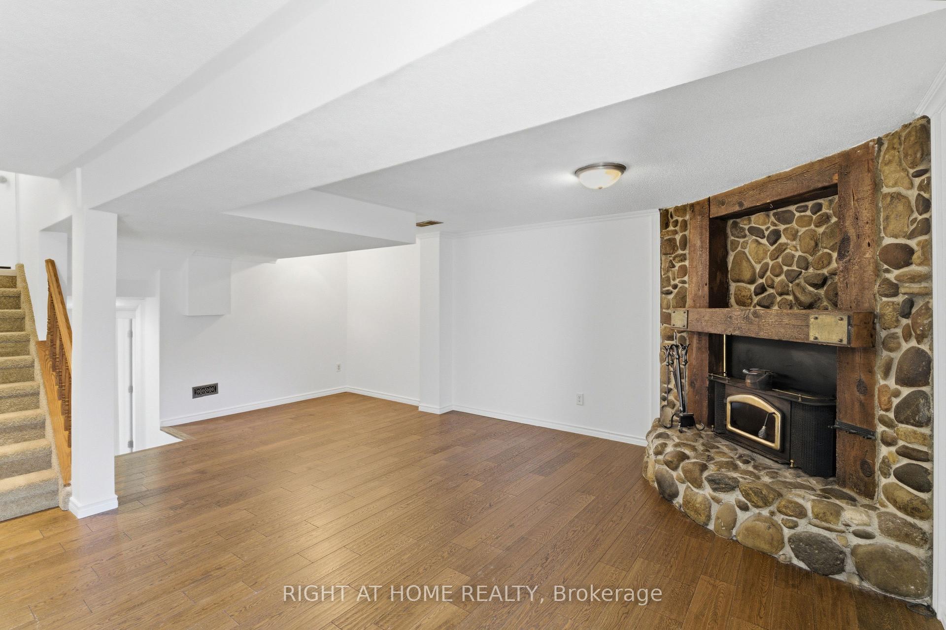 Photo 32 of 341 Rexford Drive, Hamilton, Randall — HOMEH
