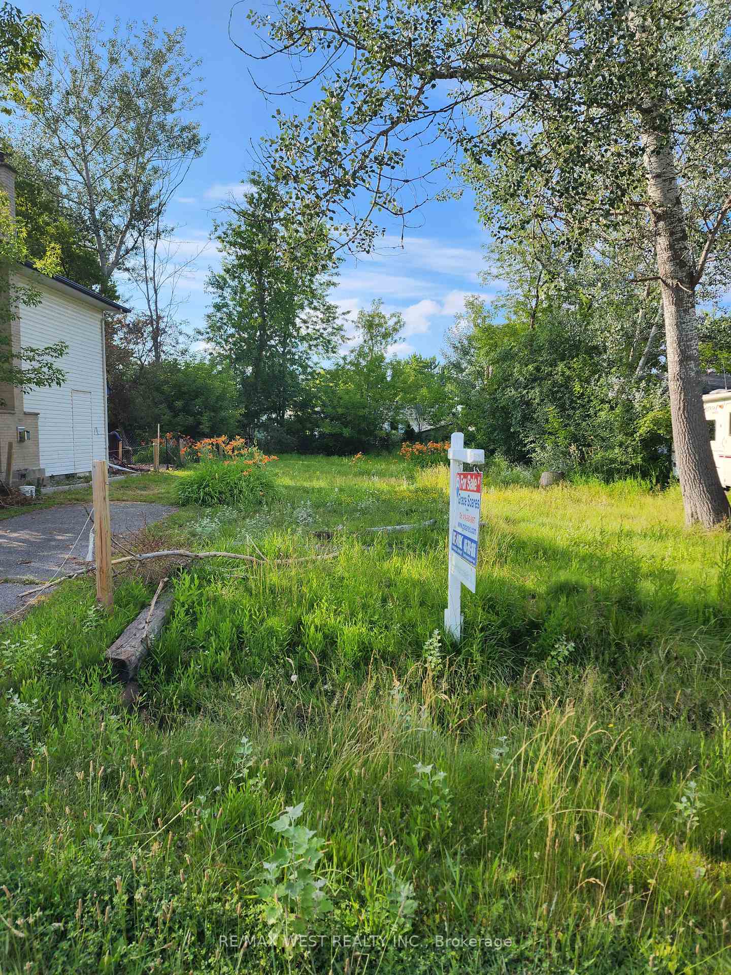 Photo 10 of 310 Terrace Drive, Georgina, Keswick South — HOMEH