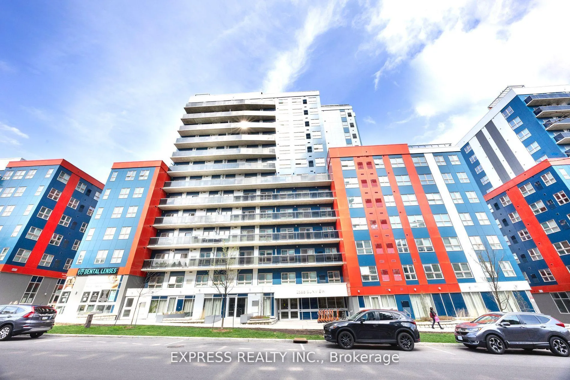 Front of Unit 2212, 258B Sunview Street