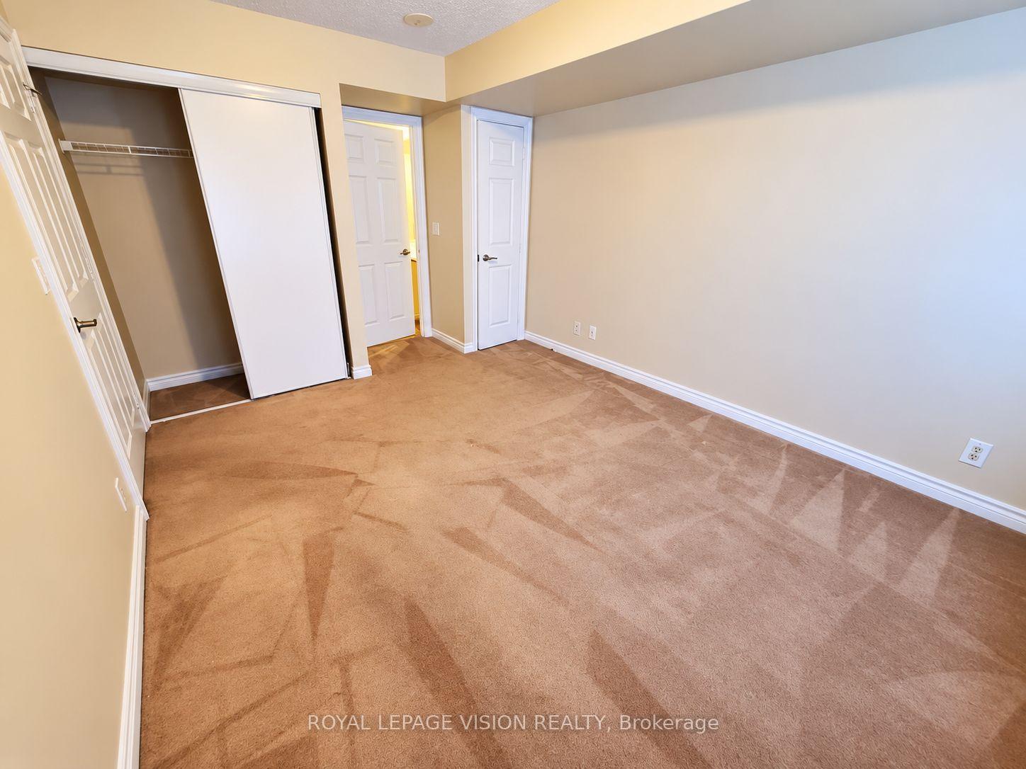 Photo 5 of Unit 327, 33 Cox Boulevard, Markham, Unionville — HOMEH