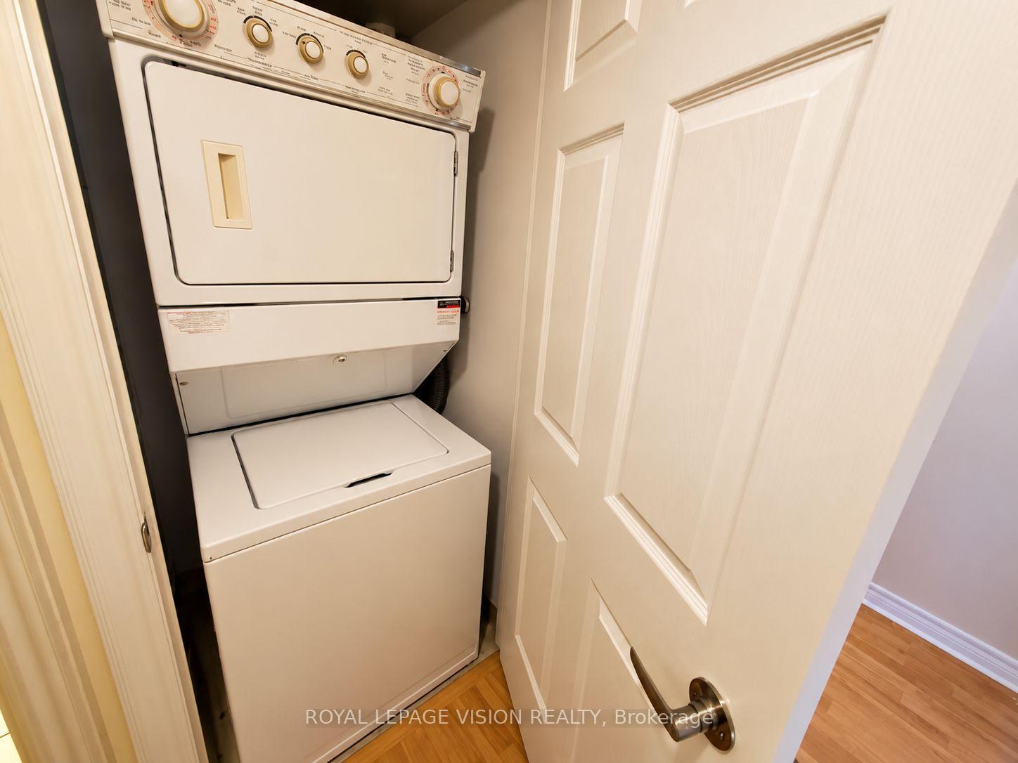 Photo 7 of Unit 327, 33 Cox Boulevard, Markham, Unionville — HOMEH