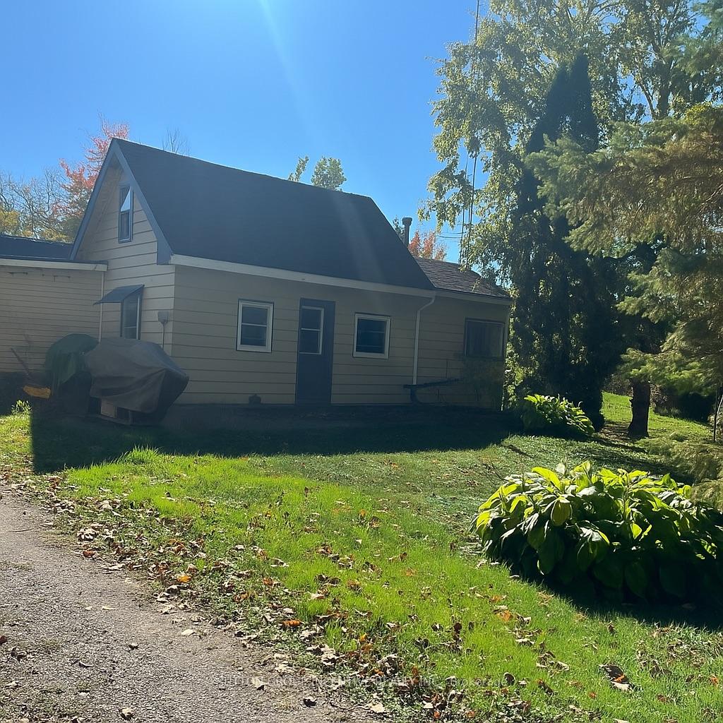 Photo of 4075 Airport Road