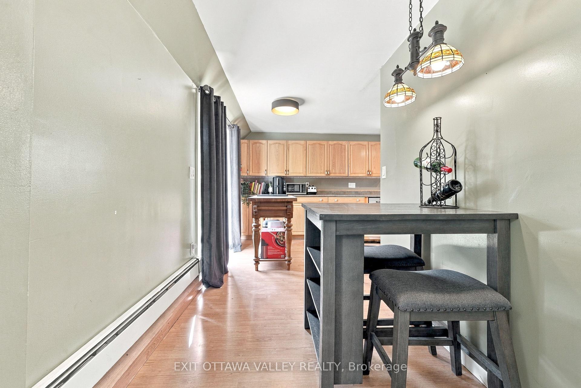 Photo 13 of 15 Troyes Street, Deep River, Deep River — HOMEH