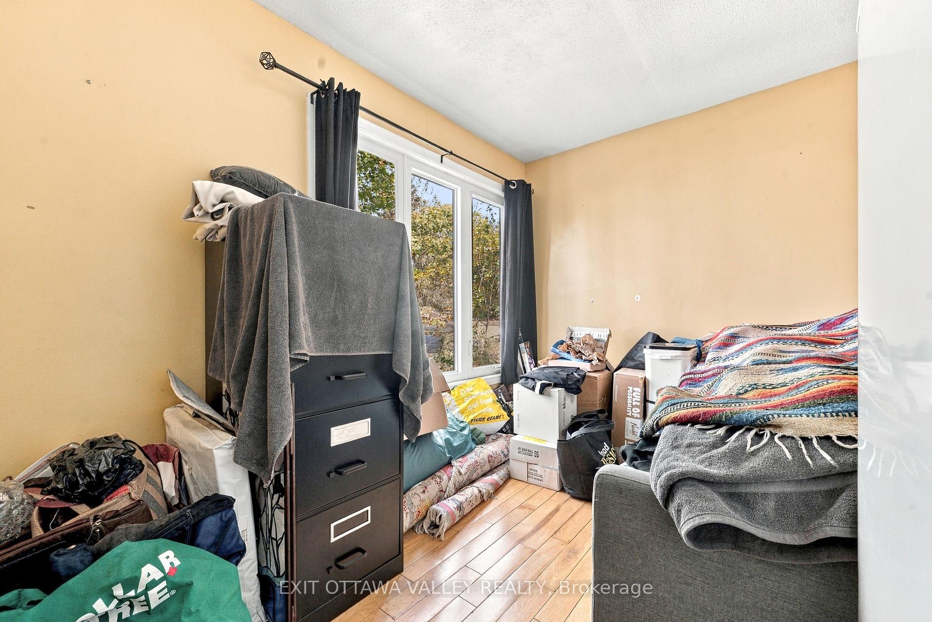 Photo 26 of 15 Troyes Street, Deep River, Deep River — HOMEH