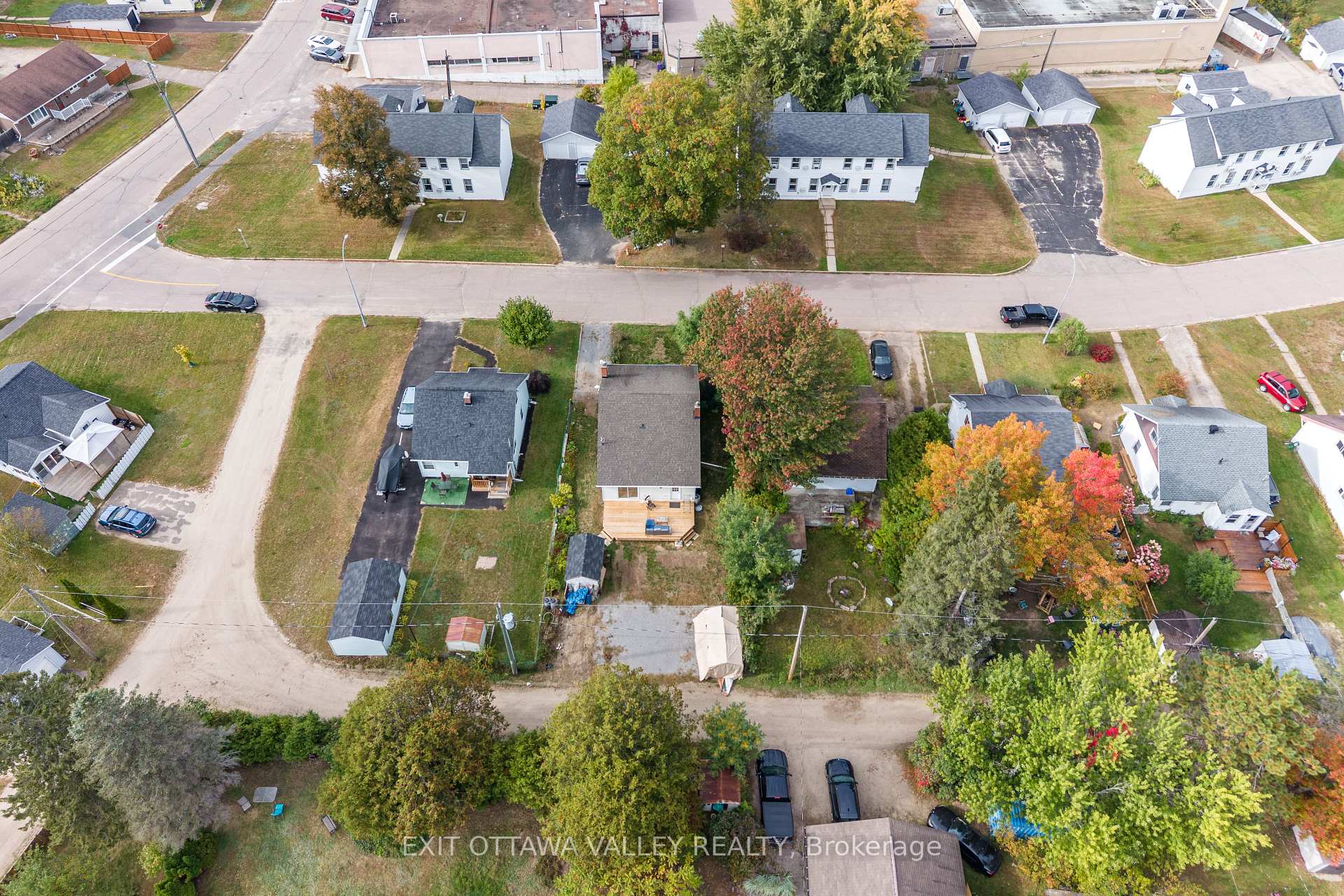 Photo 39 of 15 Troyes Street, Deep River, Deep River — HOMEH