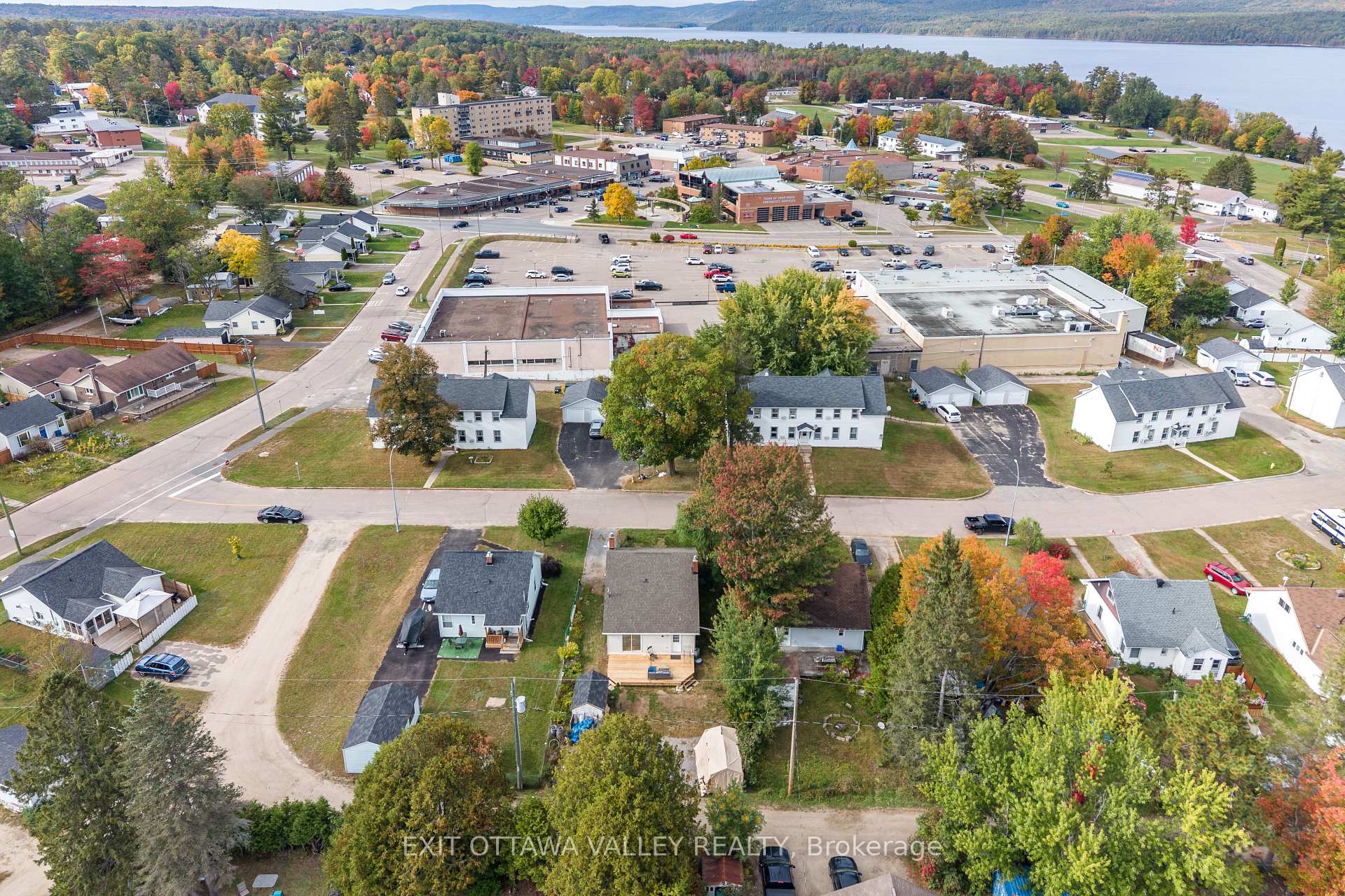 Photo 41 of 15 Troyes Street, Deep River, Deep River — HOMEH
