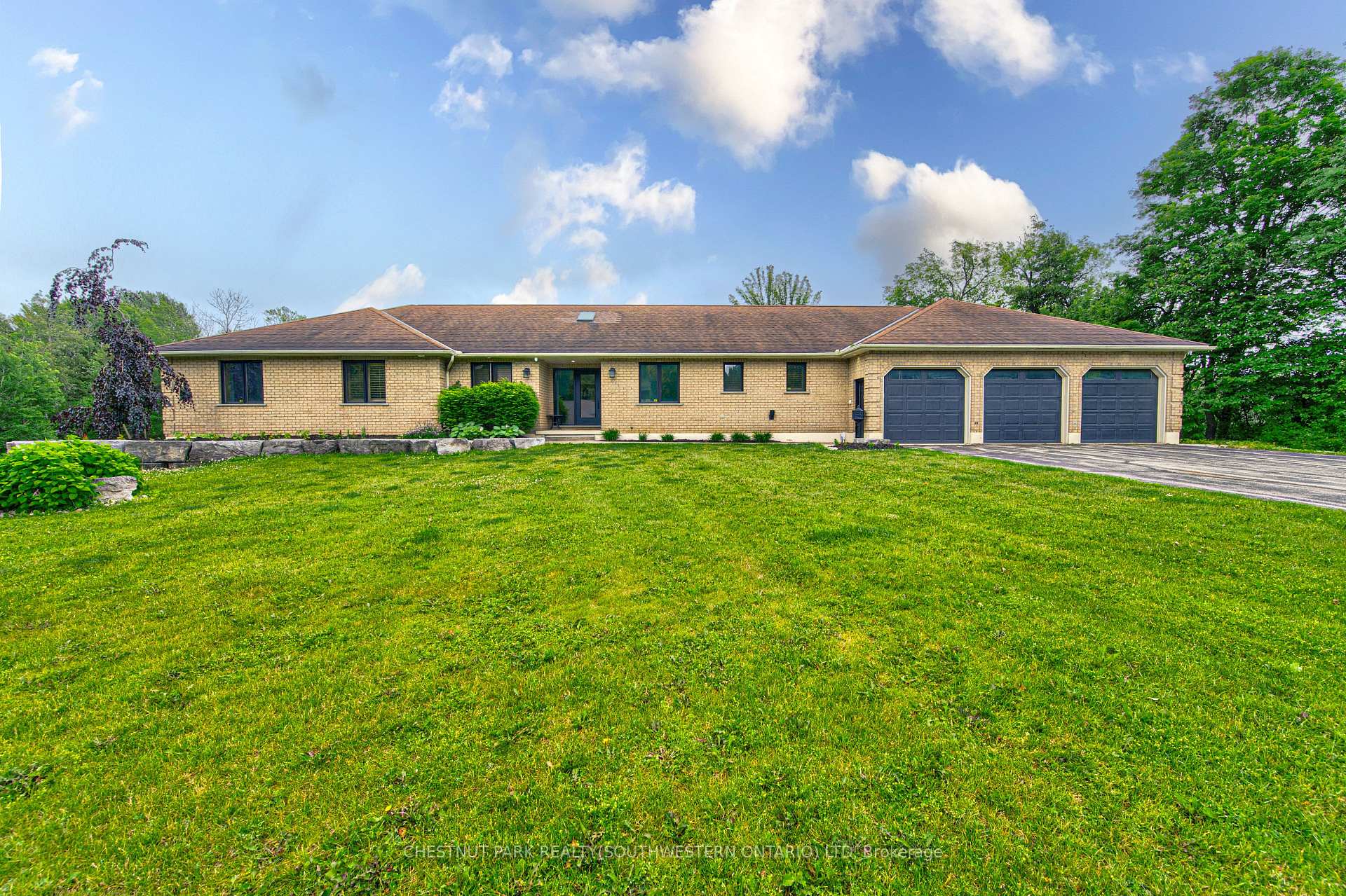 Photo 2 of 1971 Berlett's Road, Wilmot — HOMEH