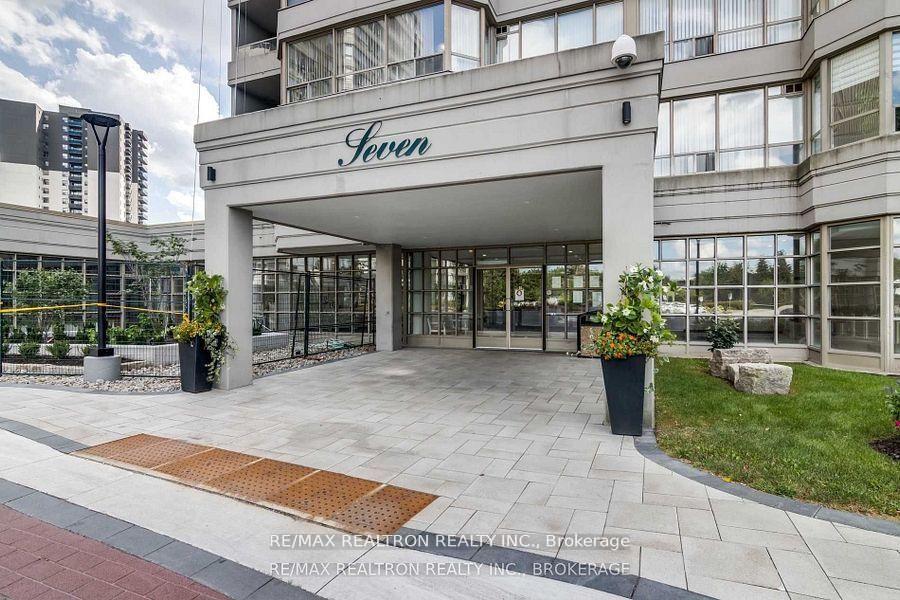Photo 4 of Unit 1206, 7 Townsgate Drive, Vaughan, Crestwood-Springfarm-Yorkhill — HOMEH