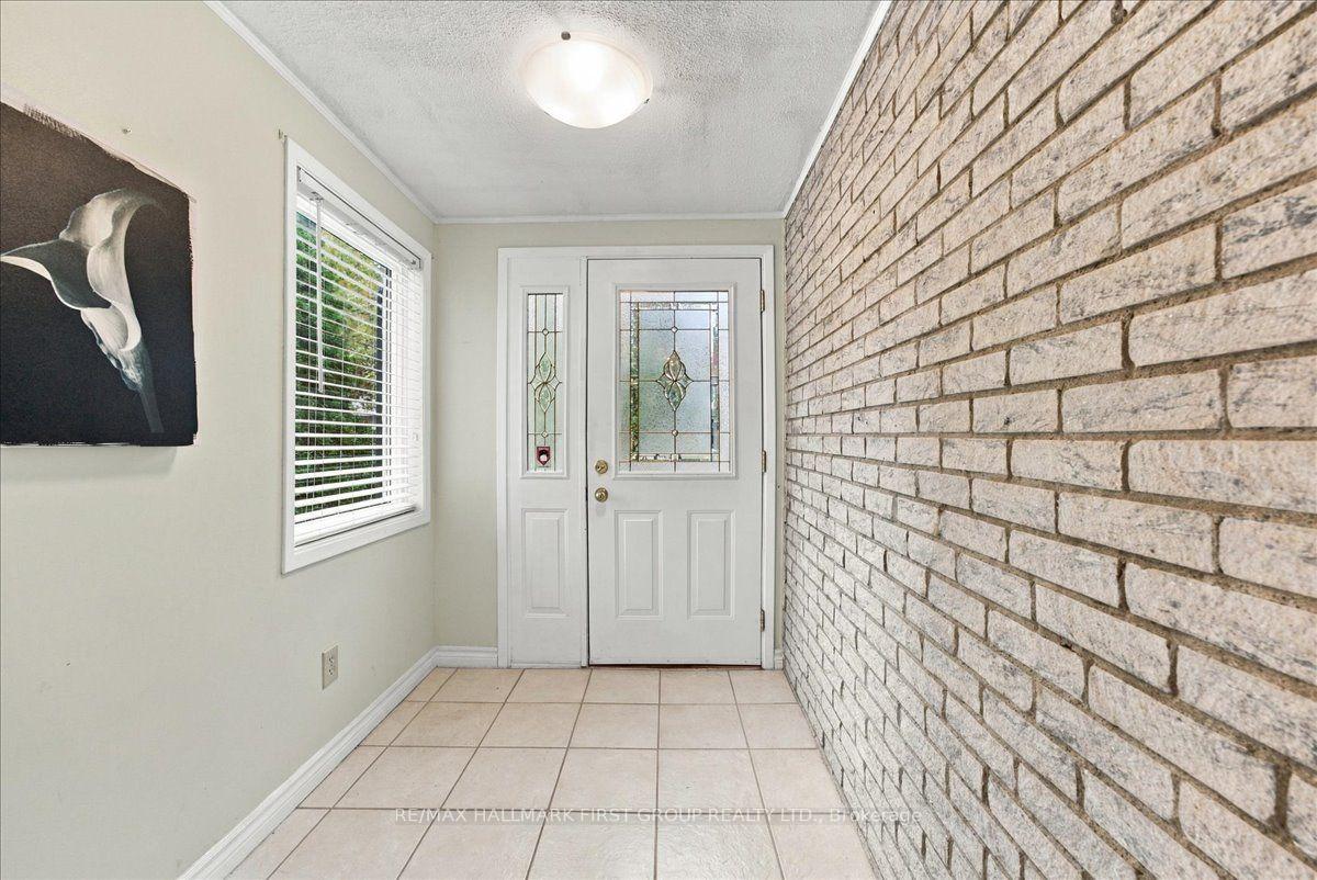 Photo 3 of 735 Bermuda Avenue, Oshawa, Northglen — HOMEH