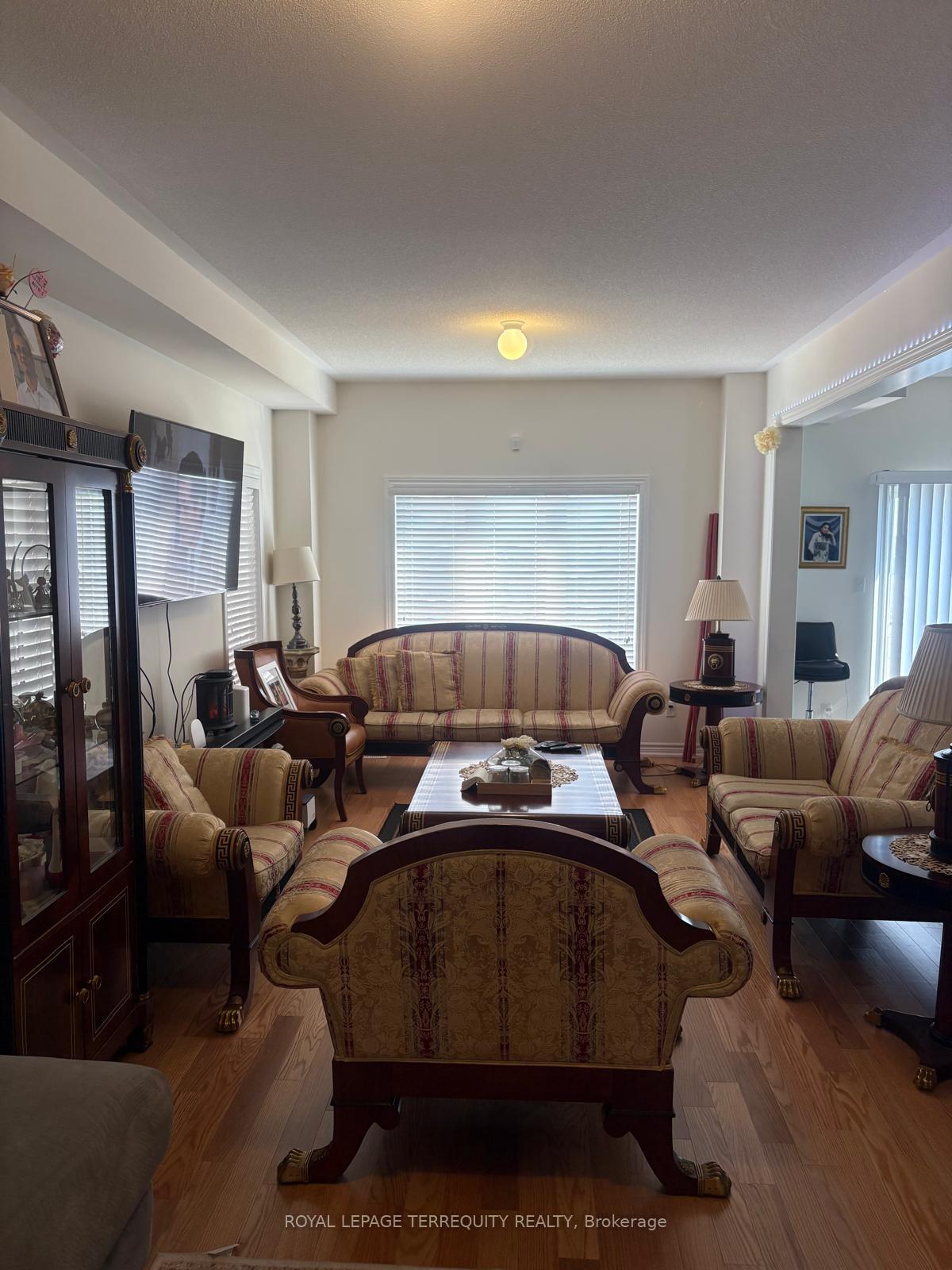 Photo 6 of 1101 Skyridge Boulevard, Pickering, Rural Pickering — HOMEH