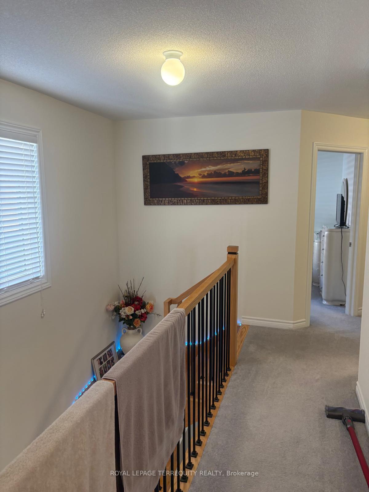 Photo 15 of 1101 Skyridge Boulevard, Pickering, Rural Pickering — HOMEH