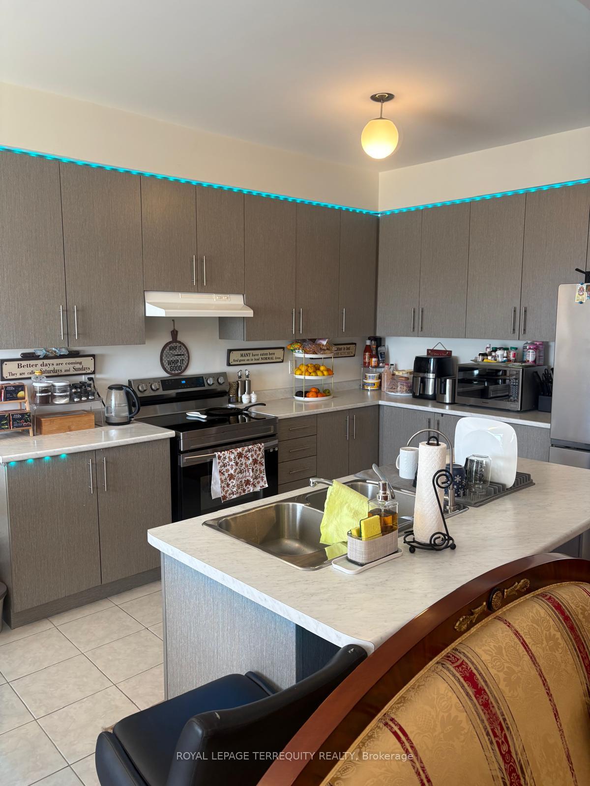 Photo 21 of 1101 Skyridge Boulevard, Pickering, Rural Pickering — HOMEH