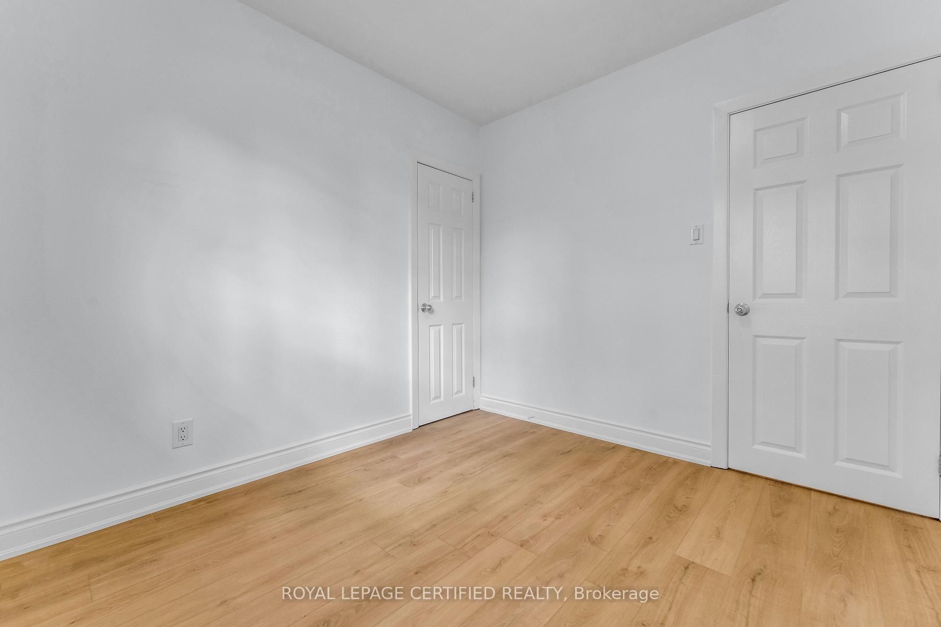 Photo 16 of Unit MAIN, 586 Pinegrove Road, Oakville, West — HOMEH