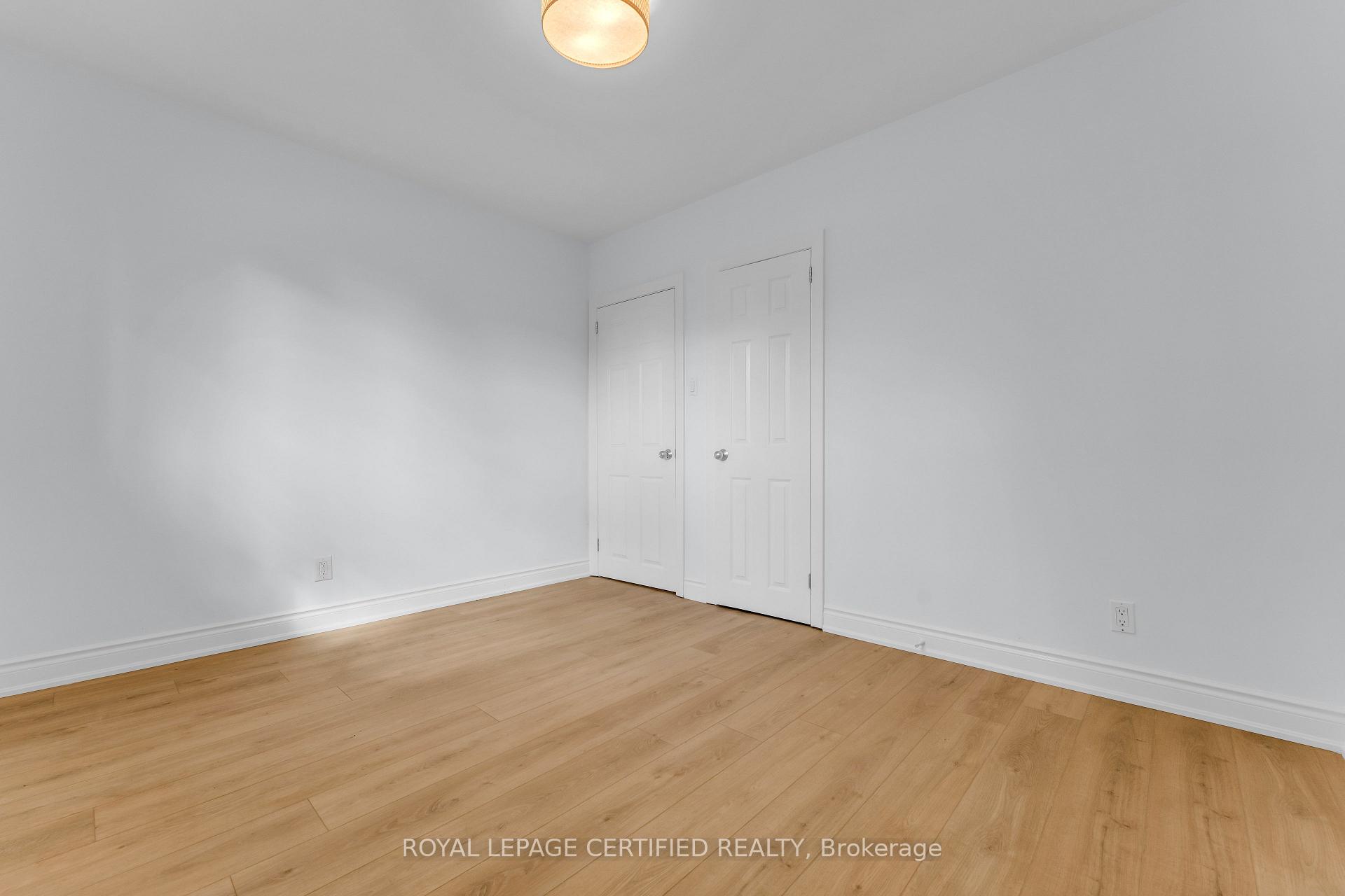 Photo 17 of Unit MAIN, 586 Pinegrove Road, Oakville, West — HOMEH