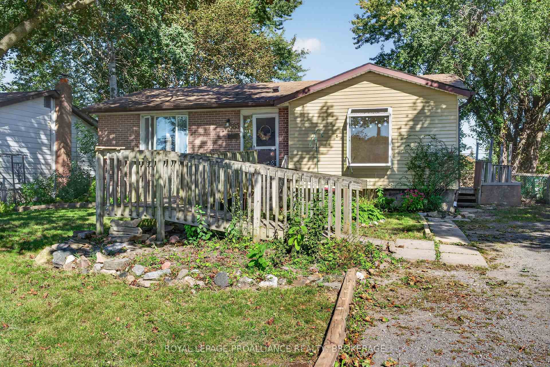 Photo 3 of 685 Willis Street, Kingston, South of Taylor-Kidd Blvd — HOMEH