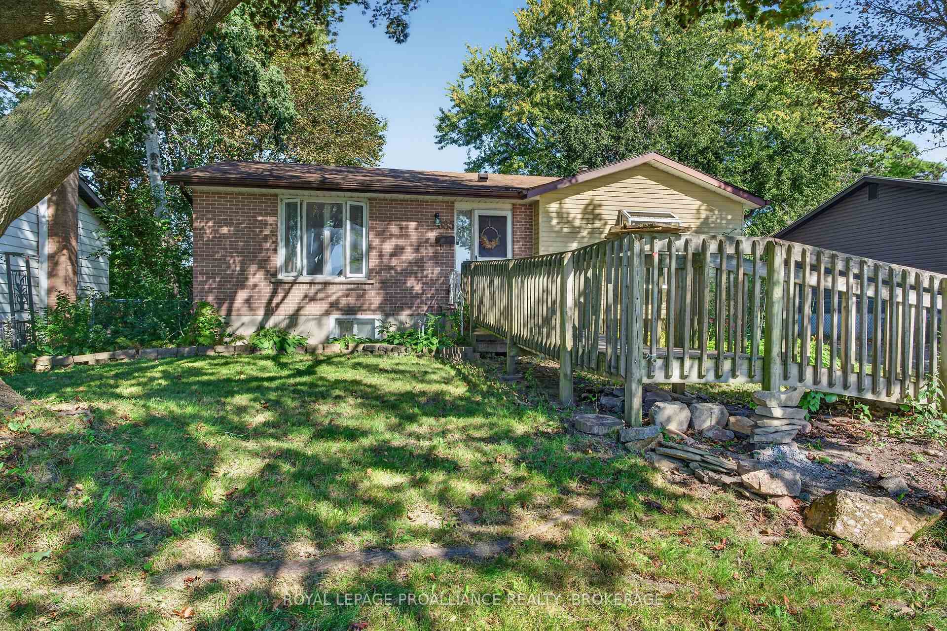 Photo 4 of 685 Willis Street, Kingston, South of Taylor-Kidd Blvd — HOMEH