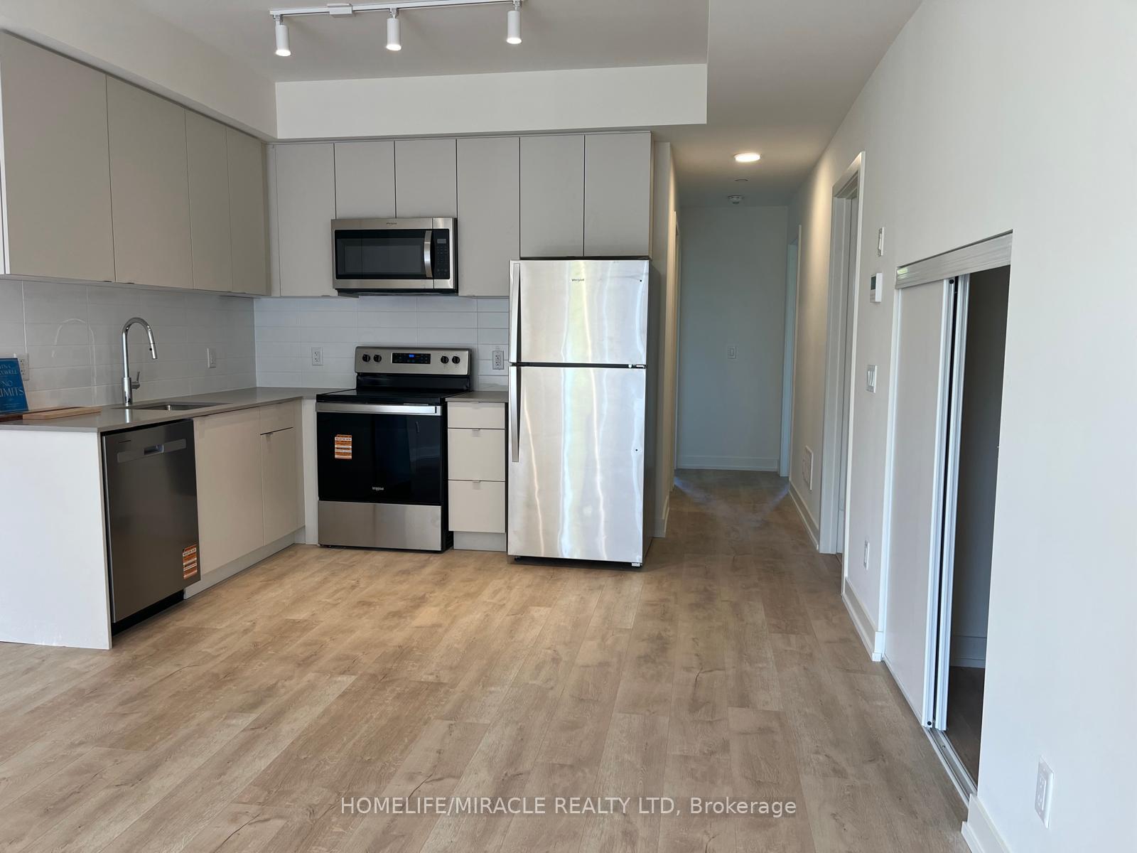 Photo 5 of Unit 209B, 16 Melbourne Avenue, St. Catharines, E. Chester — HOMEH
