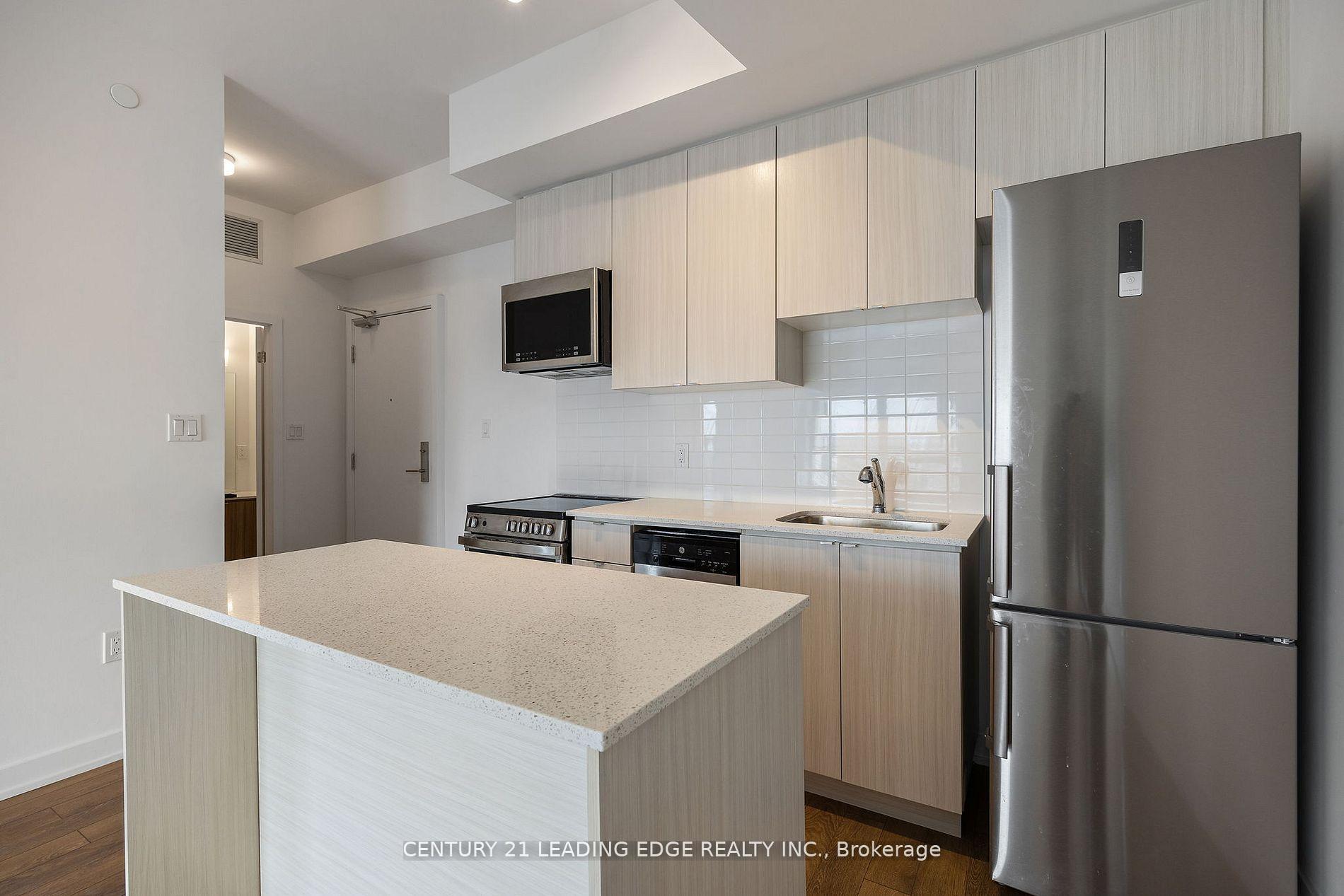 Photo 7 of Unit 708, 2433 Dufferin Street, North York, Briar Hill-Belgravia — HOMEH