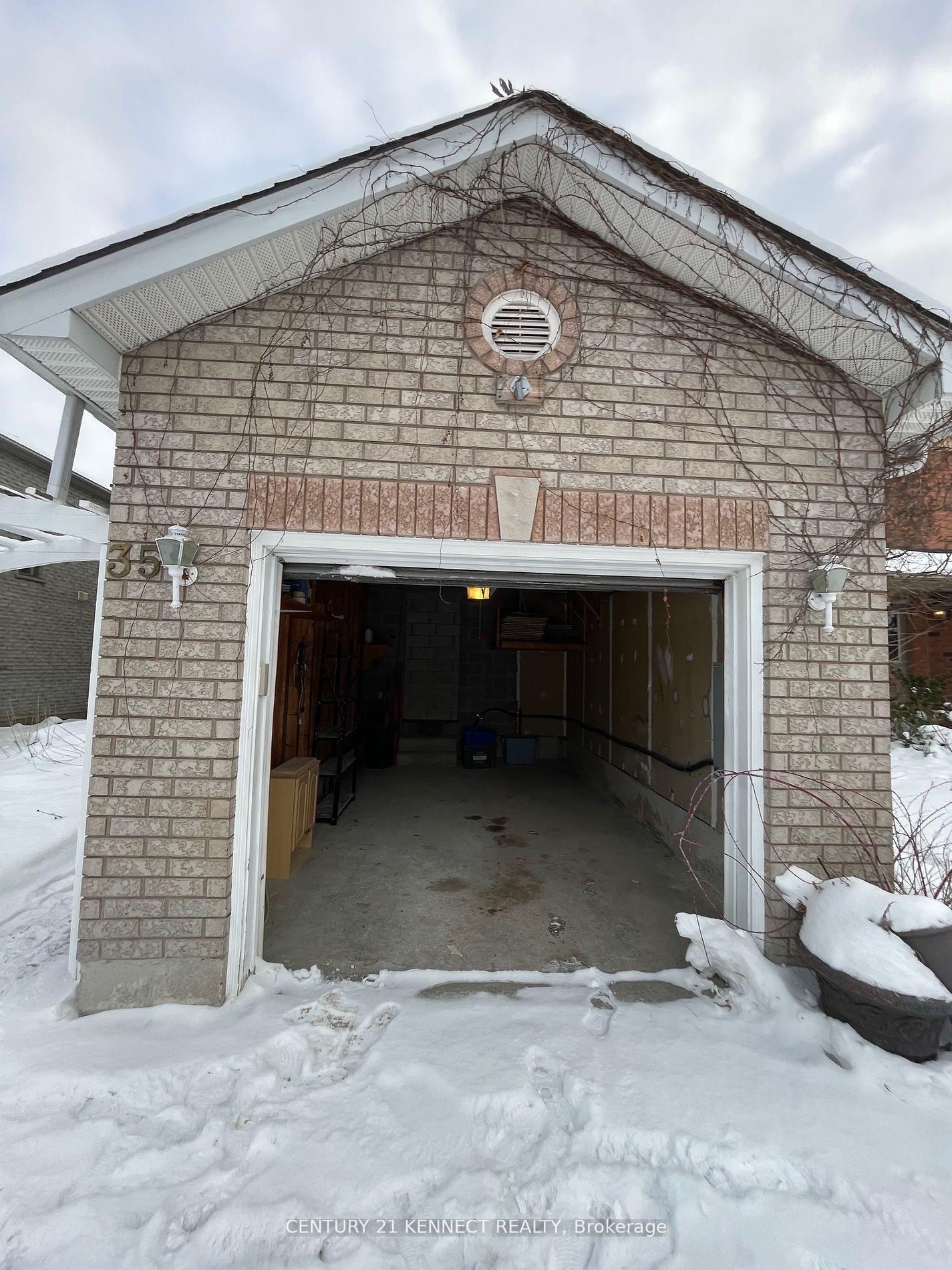 Photo 26 of 35 Drake Drive, Barrie, Painswick South — HOMEH