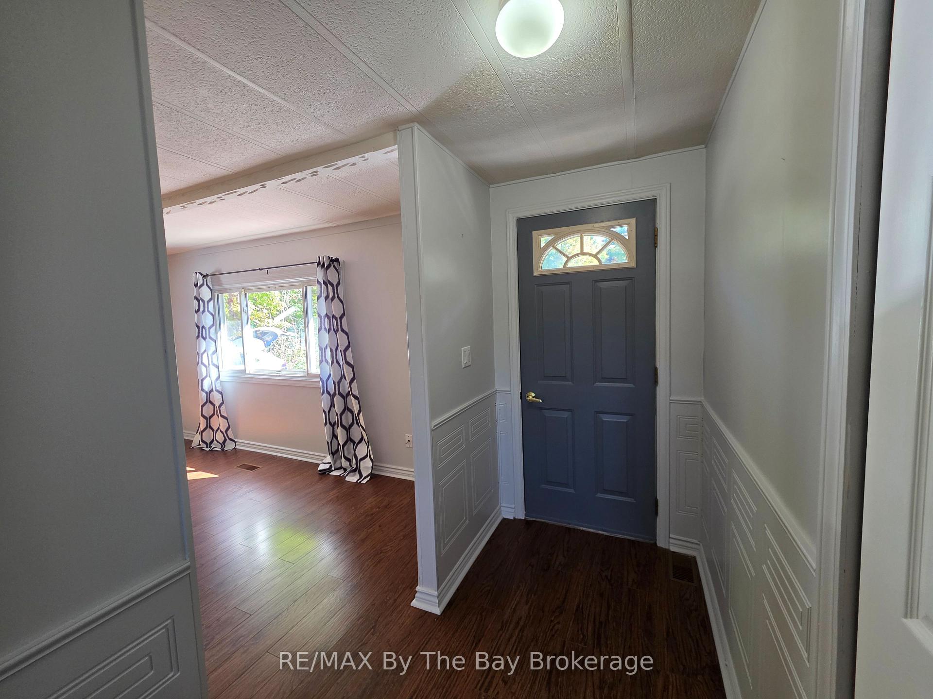 Photo 13 of 926 Brebeuf Road, Midland — HOMEH