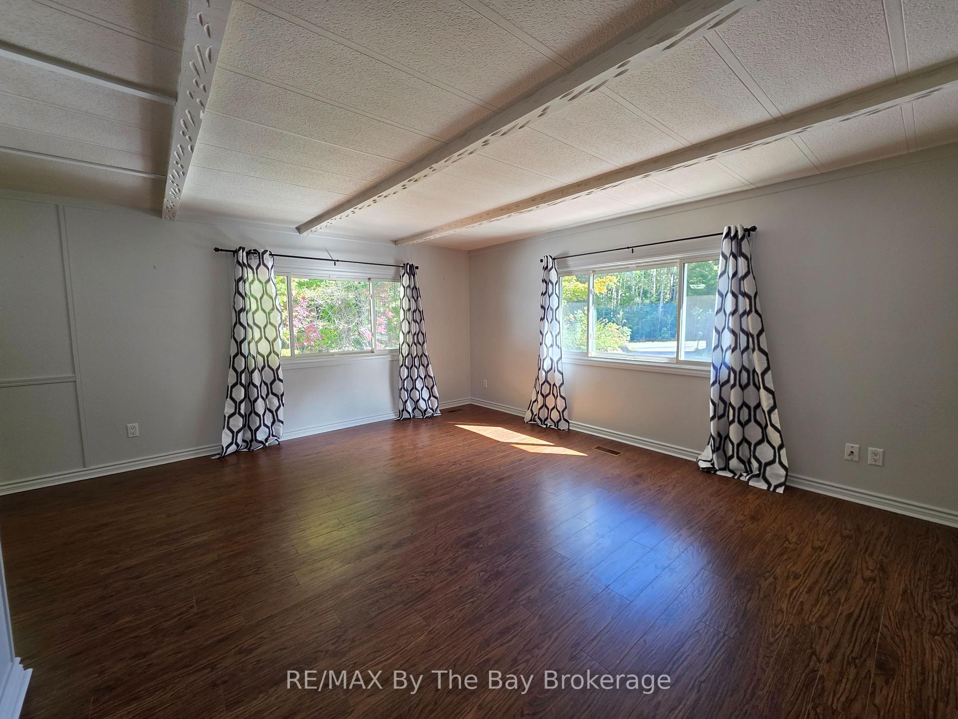 Photo 14 of 926 Brebeuf Road, Midland — HOMEH